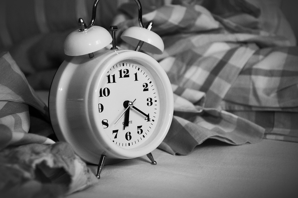 10 tips til å stå opp om morgenen
